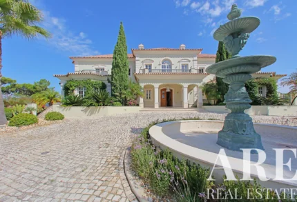 Villa 11-bedroom for sale in Almancil, Loulé, Algarve &bull; WOW84777
