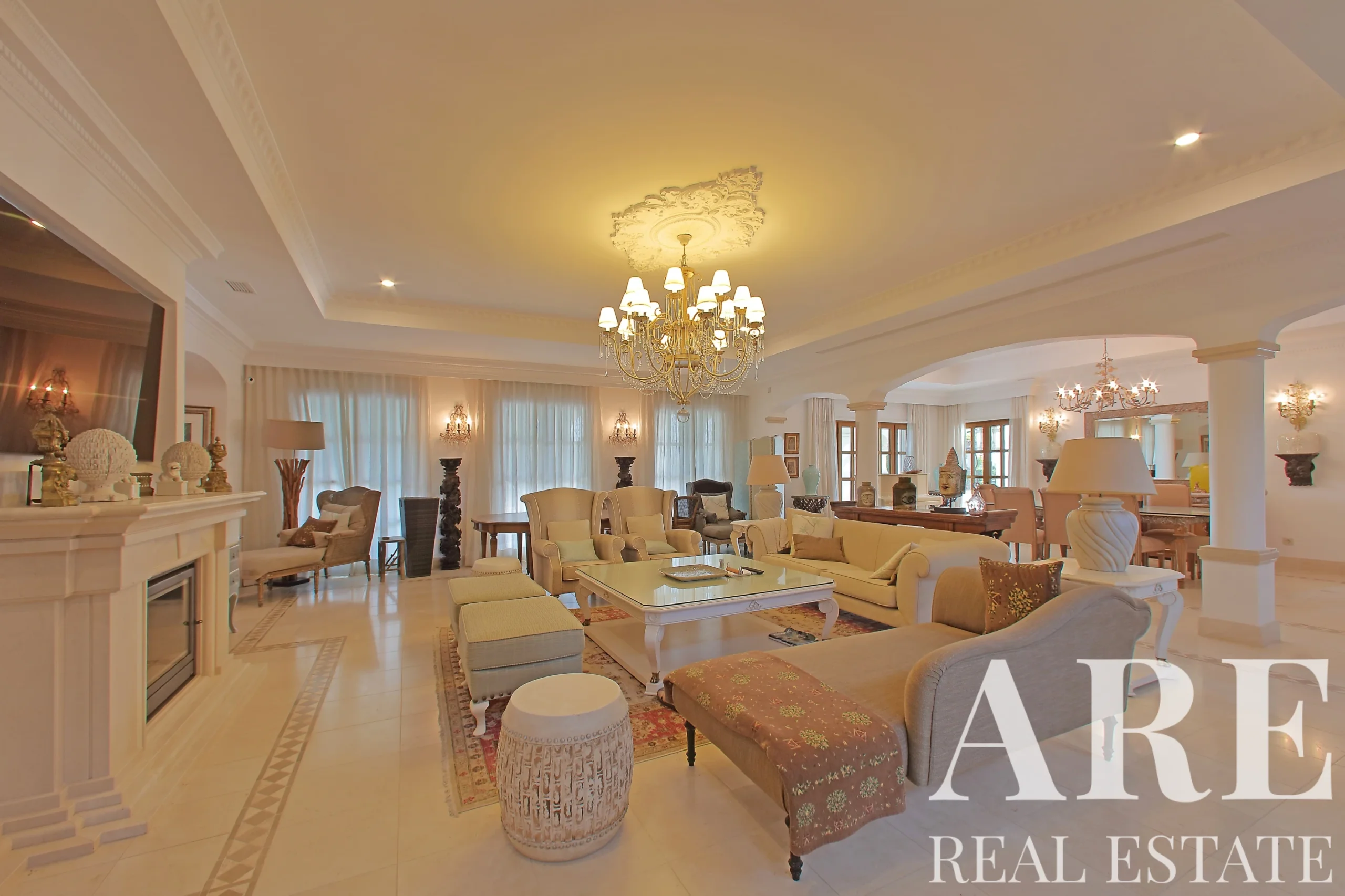 Villa 11-bedroom for sale in Almancil, Loulé, Algarve &bull; WOW84777