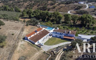 Farmhouse for sale in Ciladas, Vila Viçosa