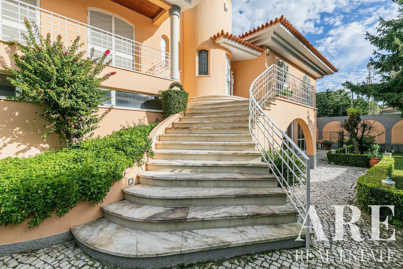 villa-for-sale-in-algueirao-mem-martins-sintra-36516-001