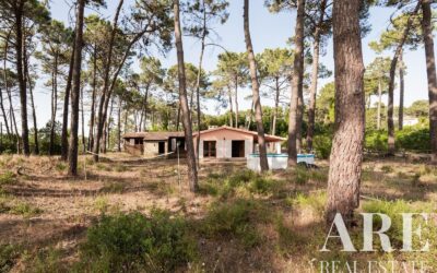 Villa for sale in Aroeira, Almada
