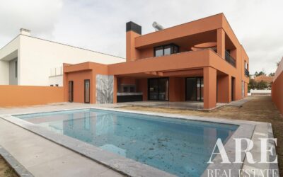 Villa for sale in Azeitão, Setubal