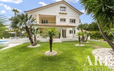 Villa for sale in Cascais