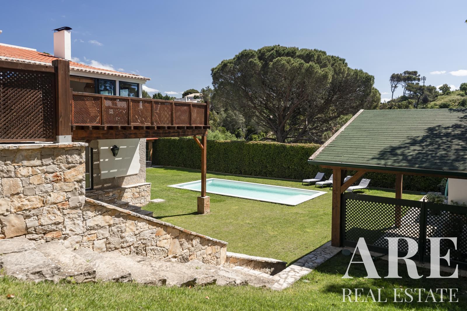 villa-for-sale-in-estoril-cascais-37228-001