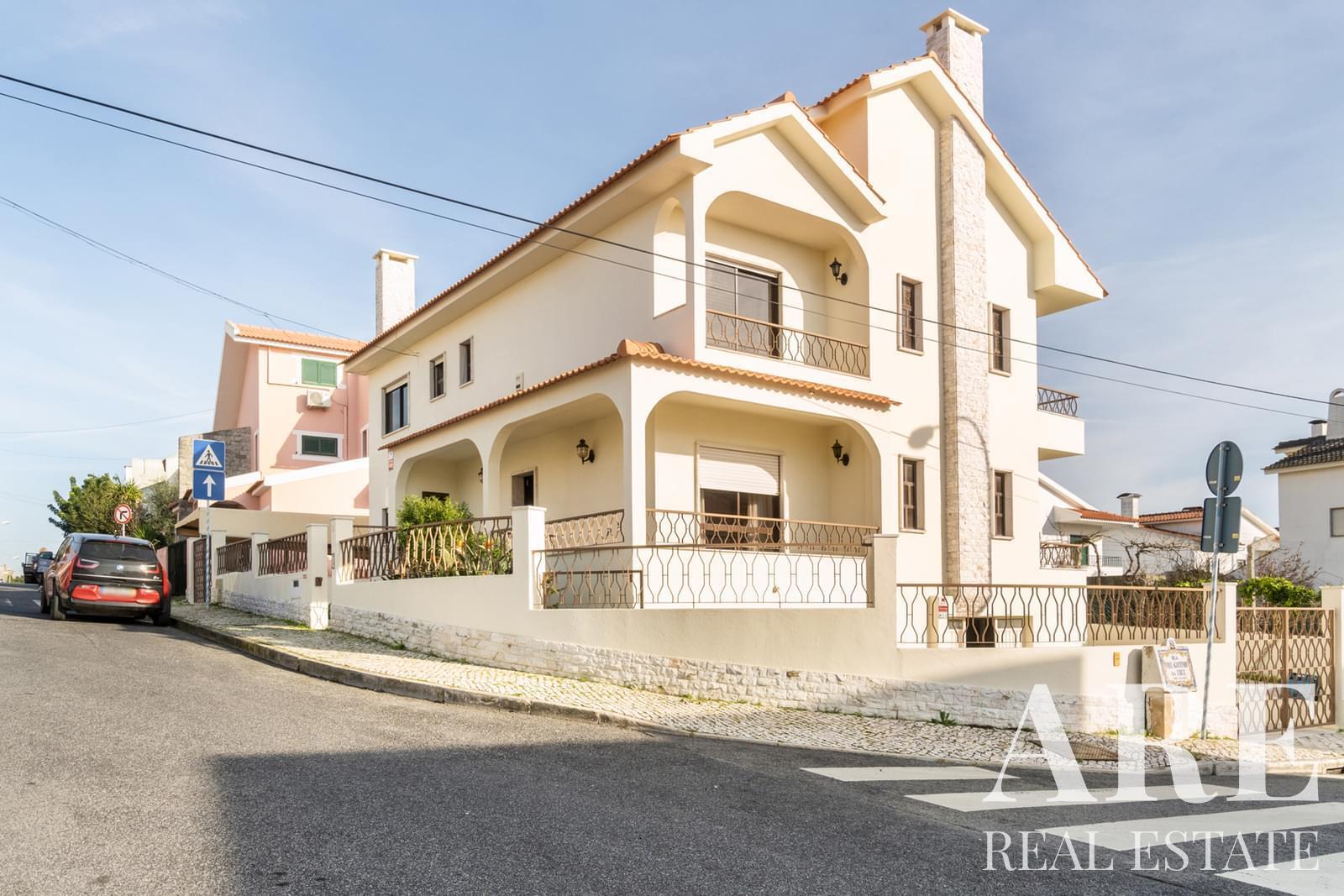 villa-for-sale-in-linda-a-pastora-queijas-oeiras-32564-001
