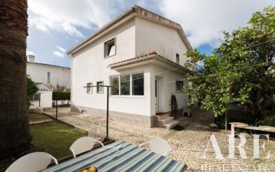 Villa for sale in Madorna, Cascais