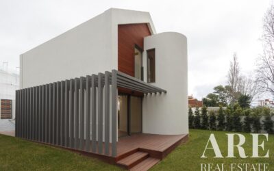 Villa for sale in Matarraque, Cascais