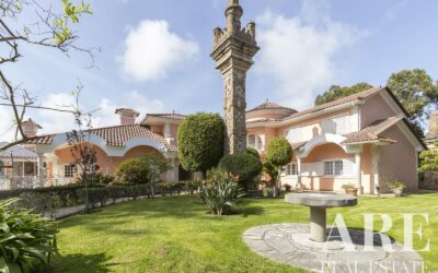 Villa for sale in Monte Estoril, Cascais