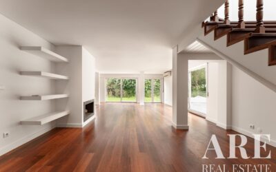 Villa for sale in Monte Estoril, Cascais