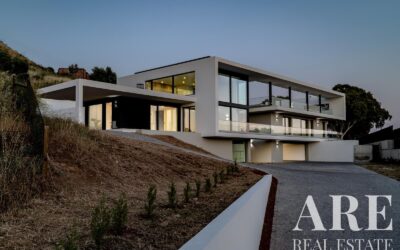 Villa for sale in Oeiras