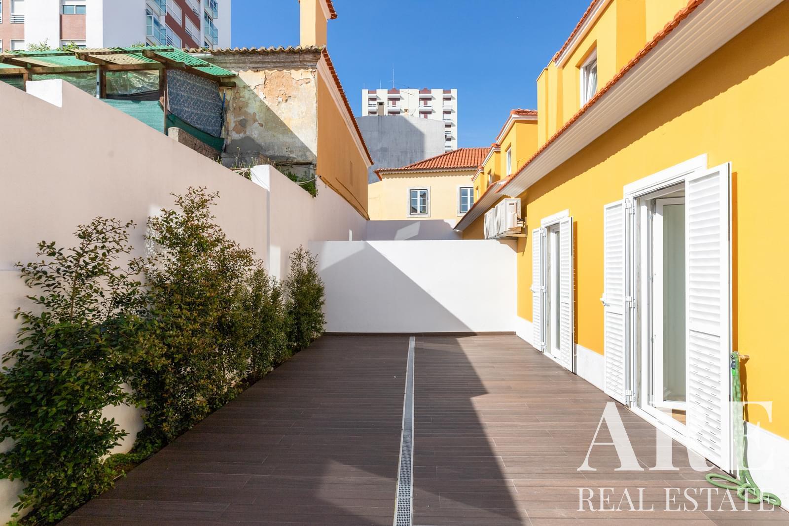 villa-for-sale-in-parque-das-nacoes-lisbon-32710-001