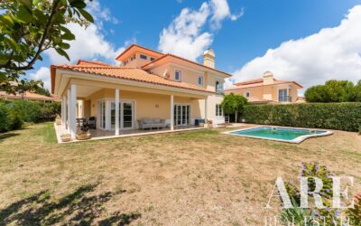 Villa for sale in Penha Longa, Sintra