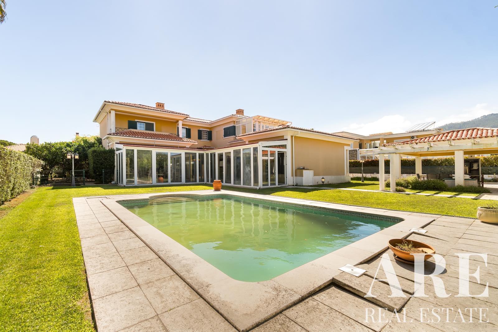 villa-for-sale-in-quinta-da-beloura-sintra-33840-047