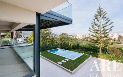 Villa for sale in Setubal