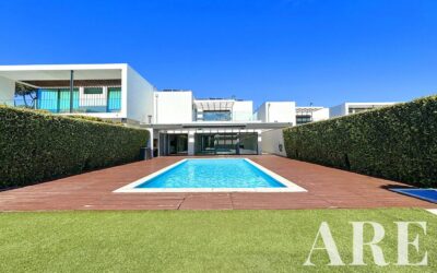 Villa for sale in Vilamoura, Algarve