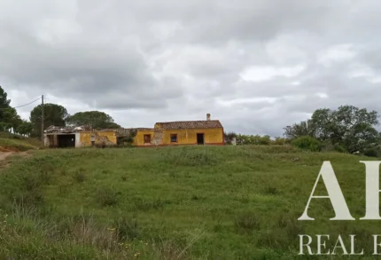Farmhouse for sale in São Bartolomeu de Messines, Silves, Algarve &bull; WOW67581